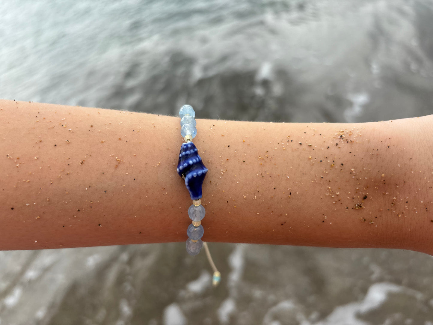 Mar de Paz bracelet with sea-inspired design